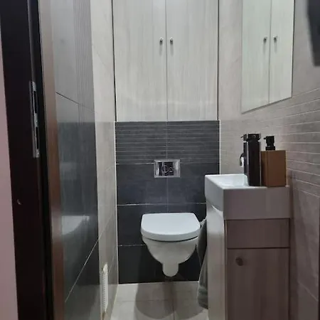 Luxury 2 * Meudon