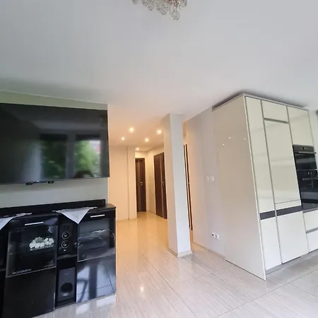 Luxury 2 * Meudon